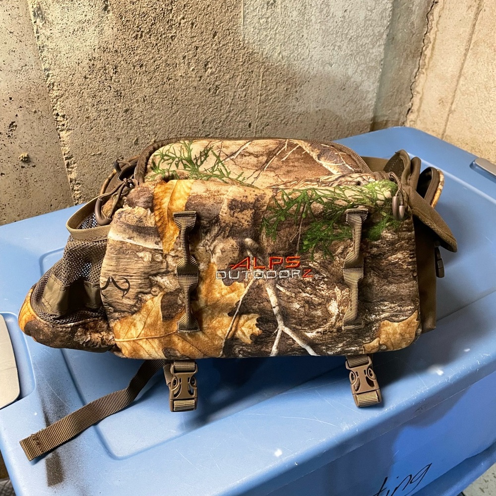 Alps Outdoorz Covert Fanny Pack